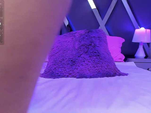 LenaThomson live cam on BongaCams