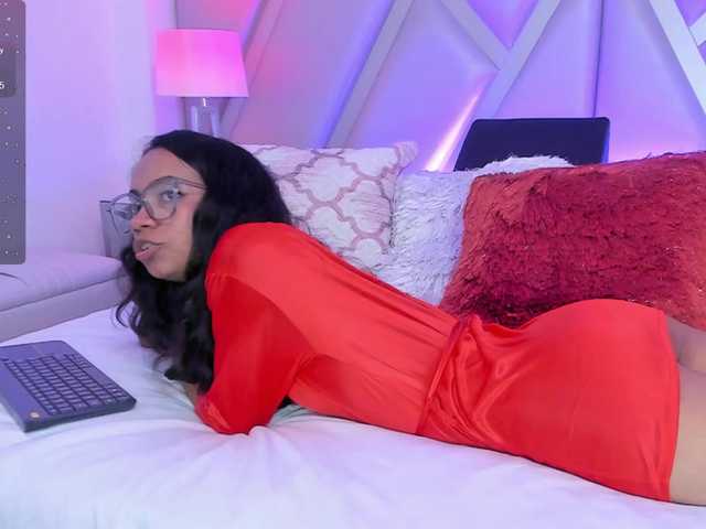 LenaThomson live cam on BongaCams
