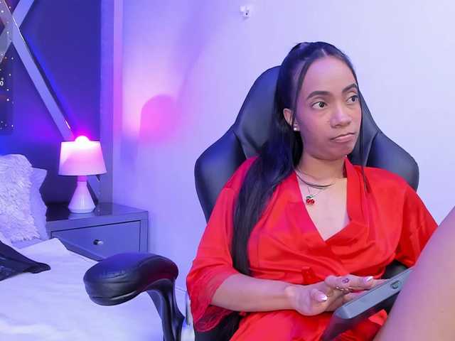 LenaThomson live cam on BongaCams