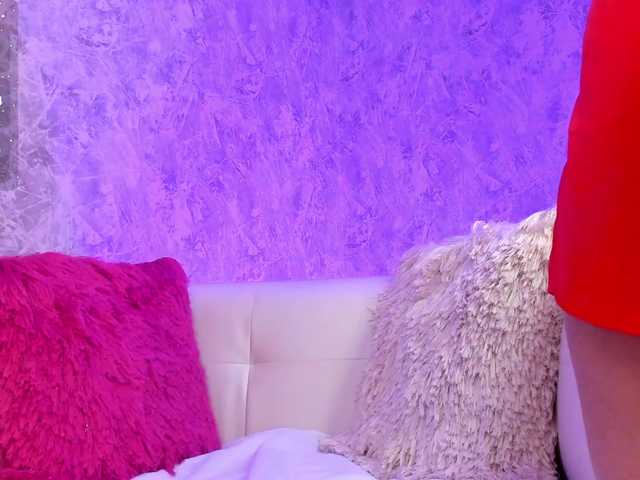 LenaThomson live cam on BongaCams