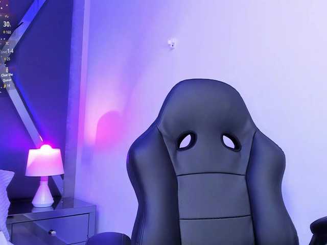 LenaThomson live webcam show