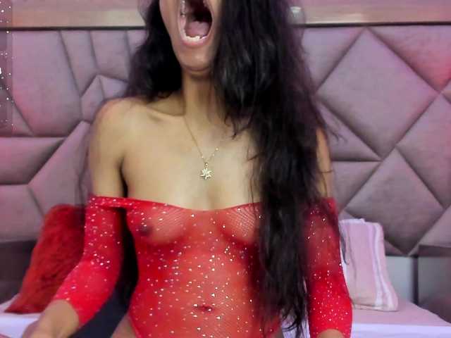 LenaThomson live cam on BongaCams