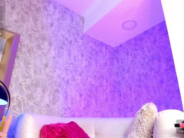 LenaThomson live cam on BongaCams