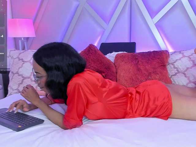 LenaThomson live cam on BongaCams