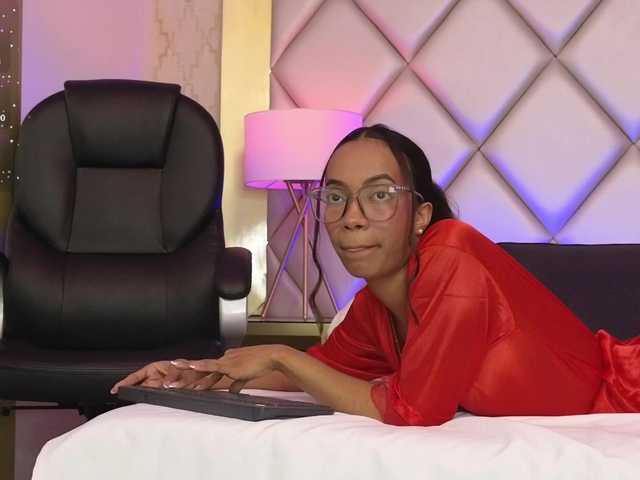 LenaThomson live cam on BongaCams