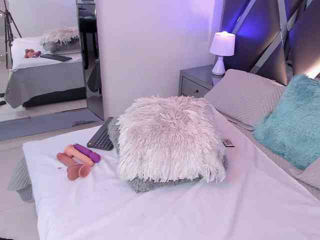 LenaThomson webcam
