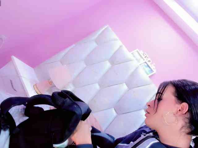 SamiQueen01 Sex Cam Show