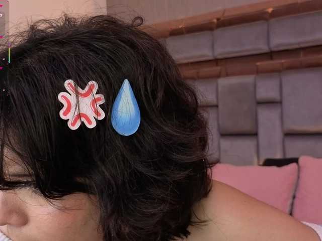 SophieCollins live cam on BongaCams