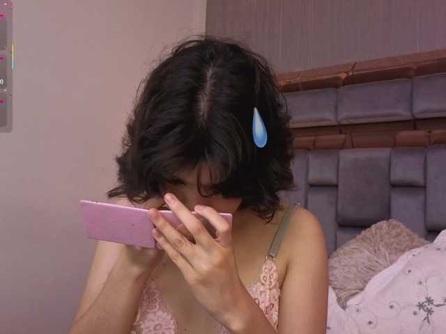 SophieCollins live cam on BongaCams