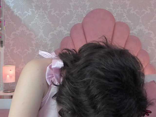 SophieCollins live cam on BongaCams
