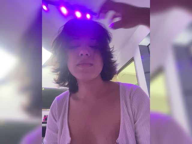 SophieCollins live cam on BongaCams