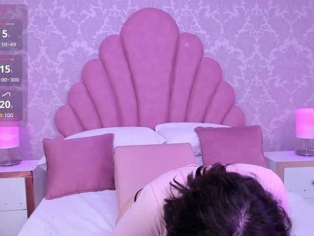 SophieCollins's BongaCams show and profile