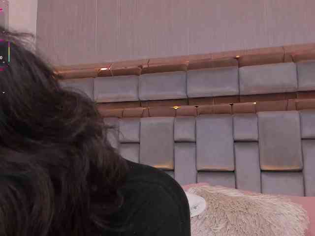 SophieCollins webcam