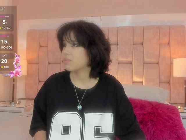SophieCollins webcam