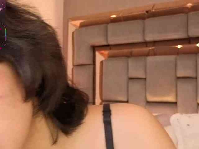 SophieCollins webcam