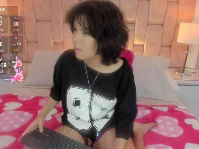 SophieCollins webcam