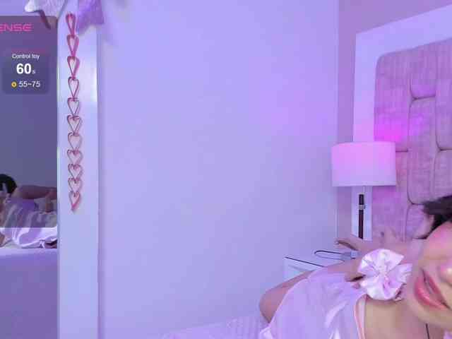 SophieCollins webcam