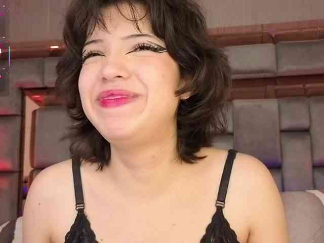 SophieCollins webcam