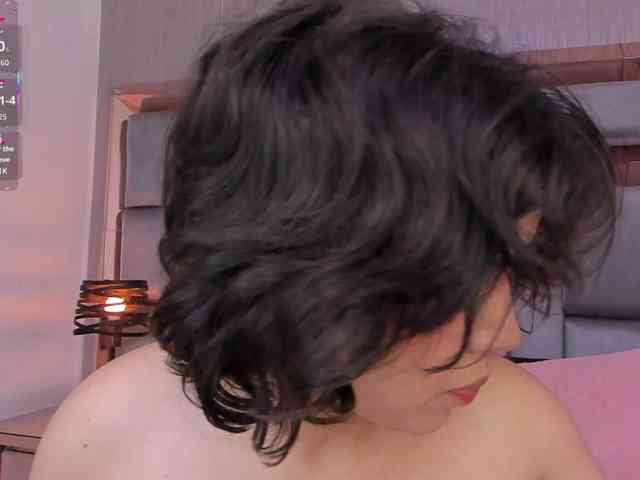 SophieCollins webcam