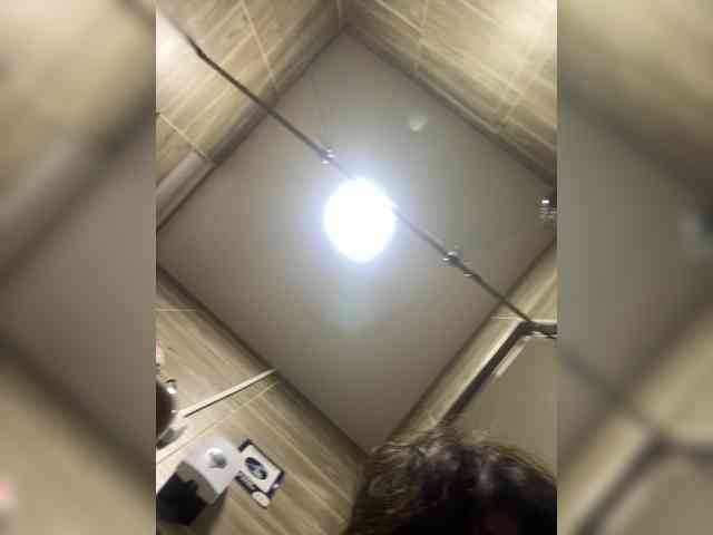 SophieCollins webcam
