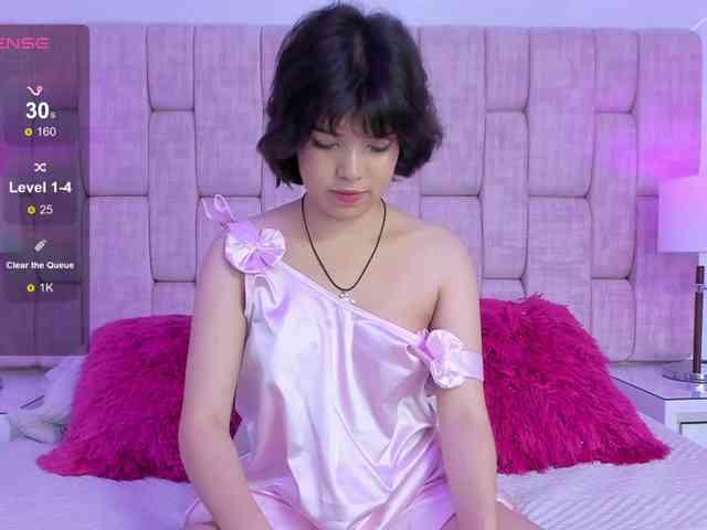 SophieCollins webcam