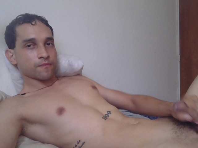 Jovenvergonguapo09 в эфире на BongaCams