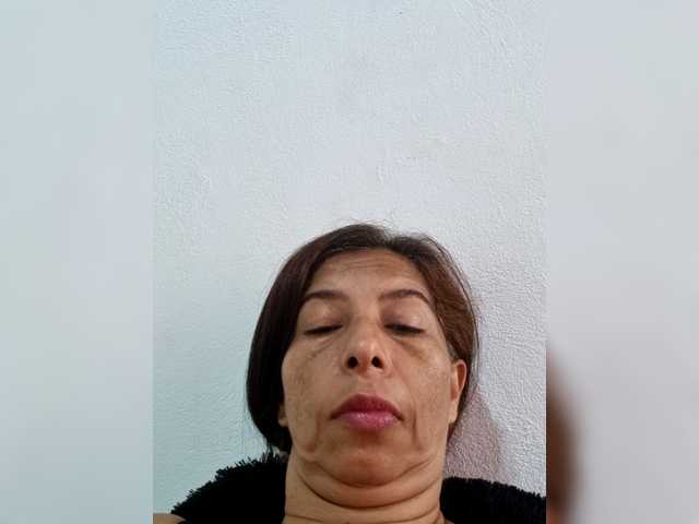 Claritza23's BongaCams show and profile