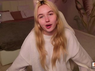 LillyEyess Porn Show