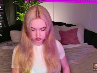 LillyEyess Porn Show