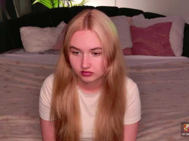 LillyEyess live cam on BongaCams