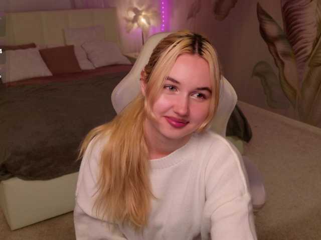 LillyEyess live cam on BongaCams