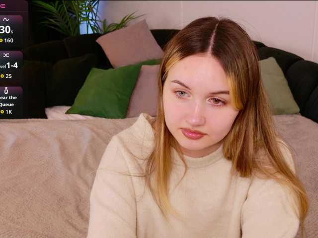 LillyEyess's BongaCams show and profile