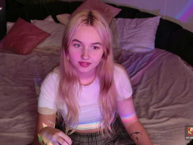 LillyEyess live cam on BongaCams