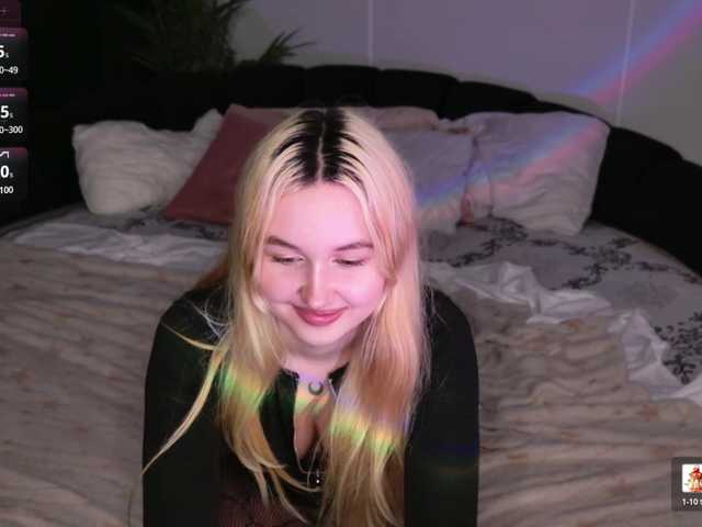 LillyEyess live cam on BongaCams