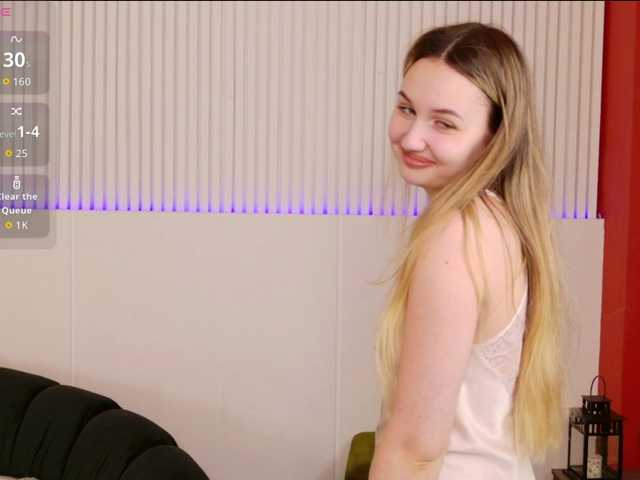 LillyEyess's BongaCams show and profile