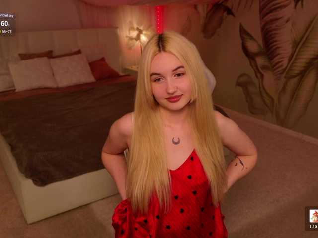 LillyEyess live cam on BongaCams