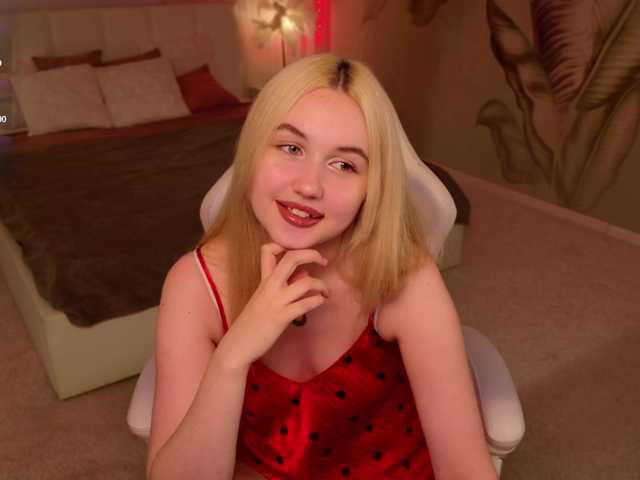 LillyEyess live cam on BongaCams