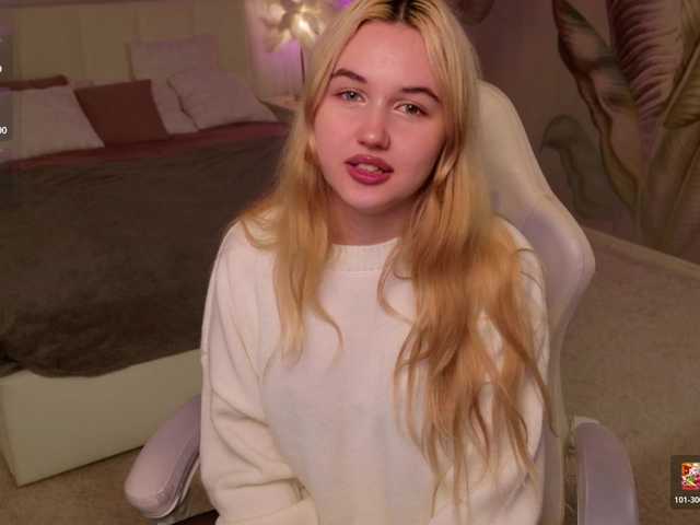 LillyEyess live cam on BongaCams