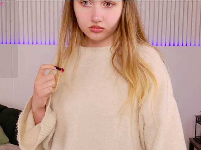 LillyEyess's BongaCams show and profile