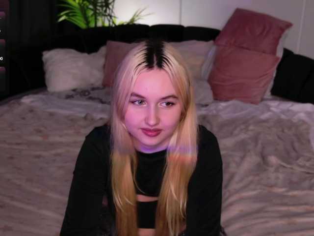 LillyEyess live cam on BongaCams