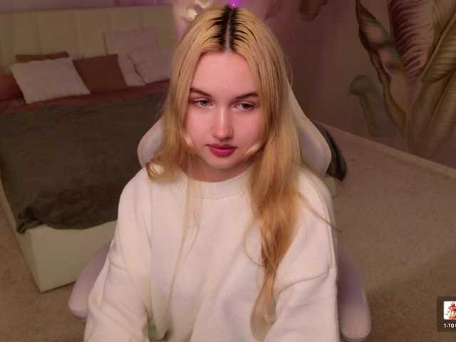 LillyEyess live cam on BongaCams
