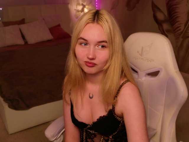 LillyEyess