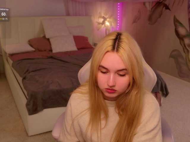 LillyEyess live cam on BongaCams