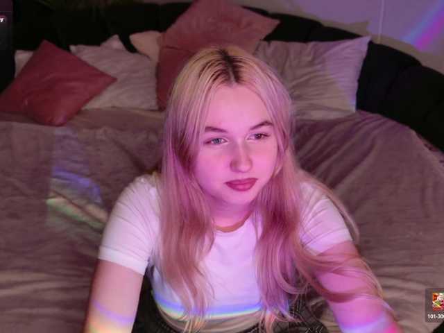 LillyEyess live cam on BongaCams
