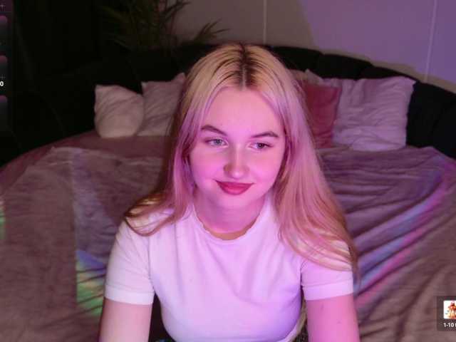LillyEyess live cam on BongaCams