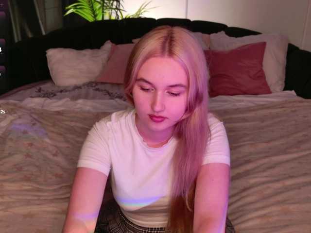 LillyEyess live cam on BongaCams