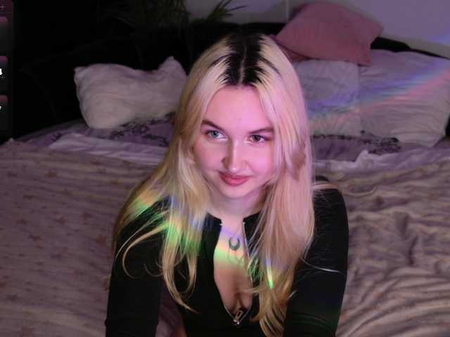 LillyEyess live cam on BongaCams