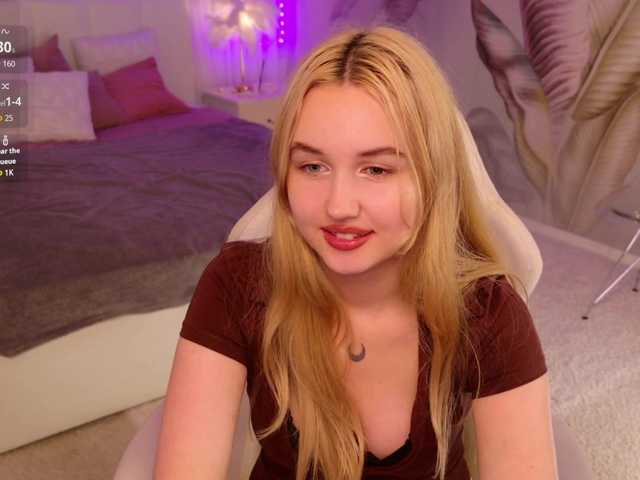 LillyEyess live cam on BongaCams