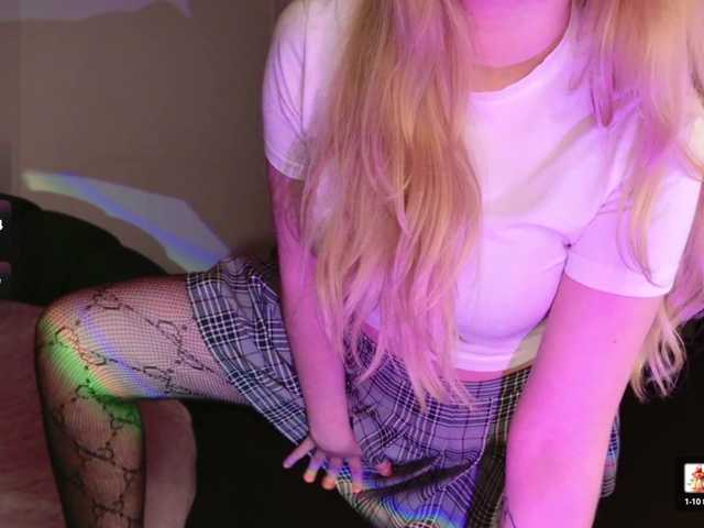 LillyEyess live cam on BongaCams