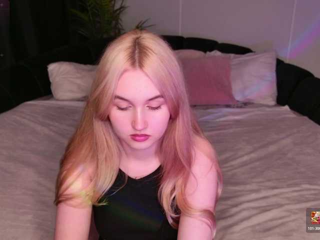 LillyEyess live cam on BongaCams